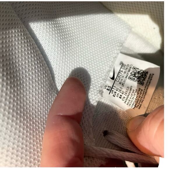 Nike Court Royale 2 Mid-Top Sneaker Size 8.5 - Picture 8 of 9